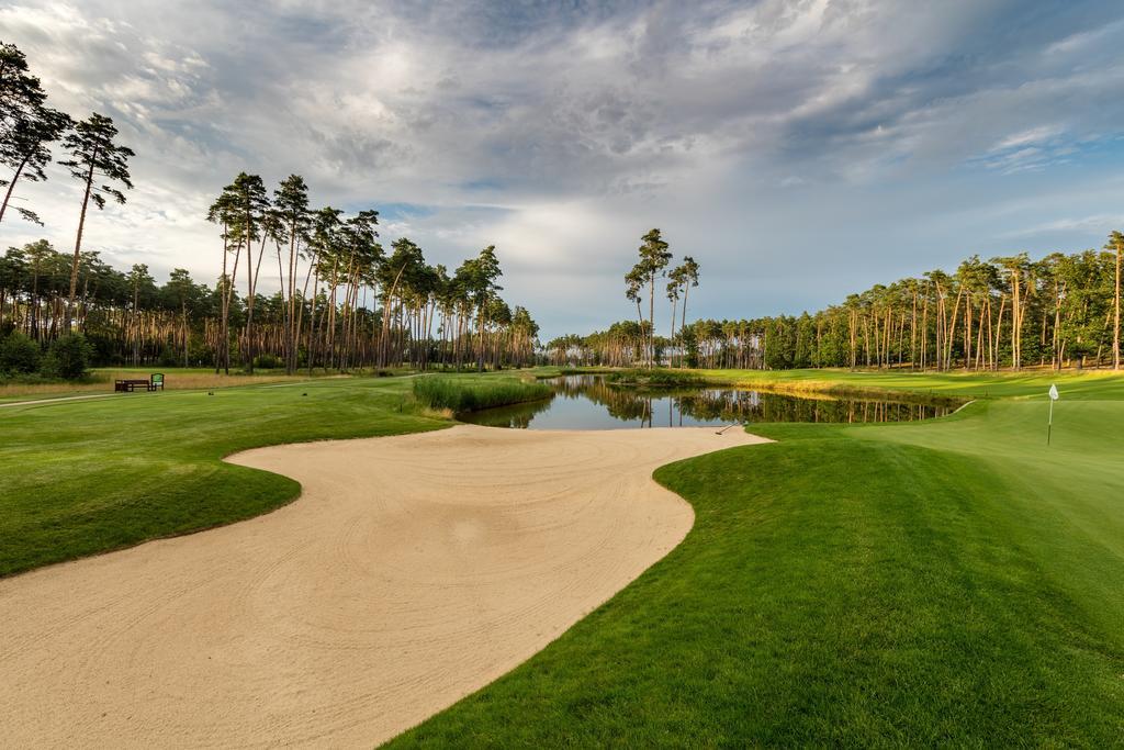 Golfbay Villa Senica Zewnętrze zdjęcie